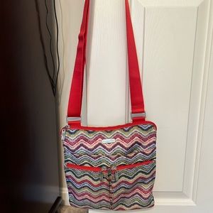 Bagallini Horizon Crossbody, Wavy Print